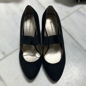 Bandolino black wedge